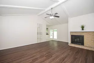 1215 Pinecroft Dr, Sugar Land, TX 77498 - Photo 8