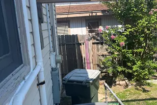 5107 Ave Q 1/2, Galveston, TX 77551 - Photo 10
