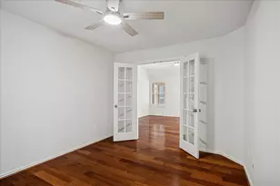 30 Jewelsford Dr, The Woodlands, TX 77382 - Photo 18