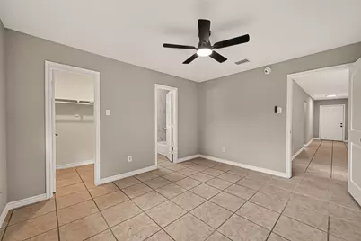 8607 Valley Forest Drive, Houston, TX 77078 - Photo 16