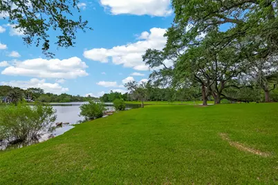 2307 Oleander Drive, Dickinson, TX 77539 - Photo 42