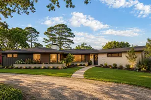 2307 Oleander Dr, Dickinson, TX 77539 - Photo 1