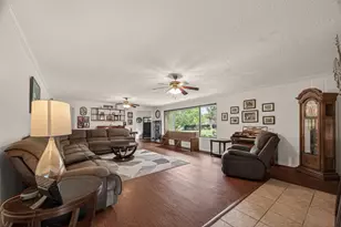 2307 Oleander Dr, Dickinson, TX 77539 - Photo 6