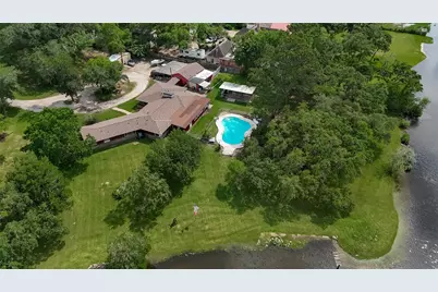 2307 Oleander Drive, Dickinson, TX 77539 - Photo 32