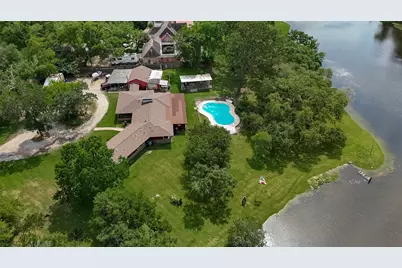 2307 Oleander Drive, Dickinson, TX 77539 - Photo 2