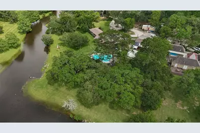 2307 Oleander Drive, Dickinson, TX 77539 - Photo 38