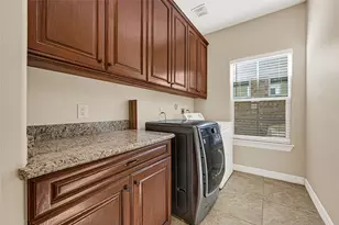 2736 Cortlandt St, Houston, TX 77008 - Photo 18