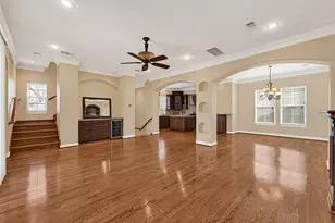 2736 Cortlandt St, Houston, TX 77008 - Photo 6