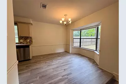 80 Fallenstone Drive, The Woodlands, TX 77381 - Photo 6