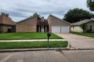 6111 Bihia Forest Dr, Houston, TX 77088 - Photo 1