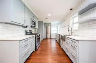 11931 Dunlap St, Houston, TX 77035 - Photo 8