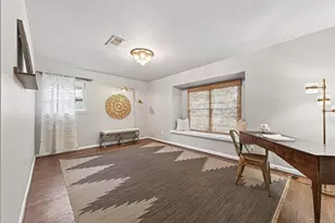 426 W Gaywood Dr, Houston, TX 77079 - Photo 28