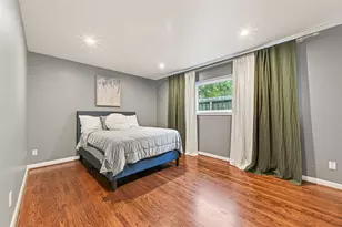 426 W Gaywood Dr, Houston, TX 77079 - Photo 32