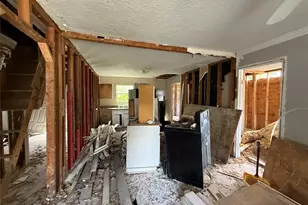 311 Rustic Dr, Pasadena, TX 77502 - Photo 4