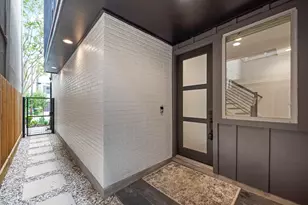 2411 Hazard St, Houston, TX 77019 - Photo 8