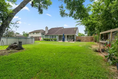 403 Banyan Street, Lake Jackson, TX 77566 - Photo 26
