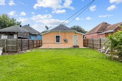 341 12th St, Port Arthur, TX 77640 - Photo 16