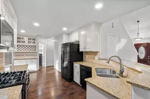 108 Glade Bridge Ct, Dickinson, TX 77539 - Photo 12