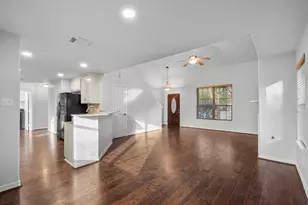 108 Glade Bridge Ct, Dickinson, TX 77539 - Photo 10