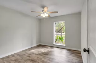 331 Cherry Valley Dr, Houston, TX 77336 - Photo 10