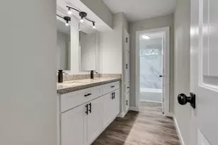 331 Cherry Valley Dr, Houston, TX 77336 - Photo 12