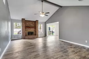 331 Cherry Valley Dr, Houston, TX 77336 - Photo 4