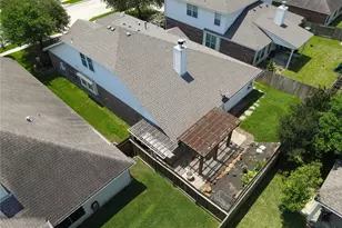 21495 Rose Mill Dr, Kingwood, TX 77339 - Photo 2