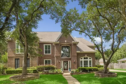 26 Epping Forest Way, Sugar Land, TX 77479 - Photo 2