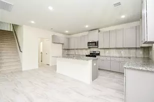 2807 Pne Est Ln, Houston, TX 77014 - Photo 6