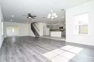 2807 Pne Est Ln, Houston, TX 77014 - Photo 2