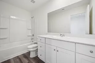 10208 California Lily Ln, Houston, TX 77016 - Photo 10