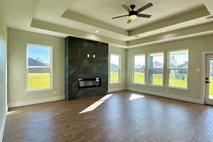 237 Crestview Dr, West Columbia, TX 77486 - Photo 8