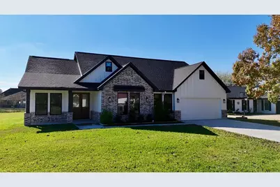 237 Crestview Drive, West Columbia, TX 77486 - Photo 2