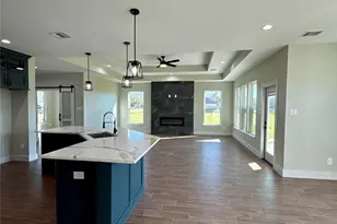 237 Crestview Dr, West Columbia, TX 77486 - Photo 12