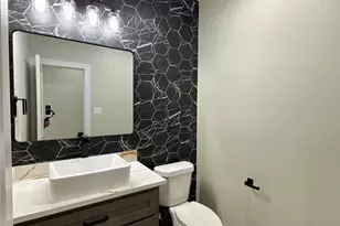 237 Crestview Dr, West Columbia, TX 77486 - Photo 14