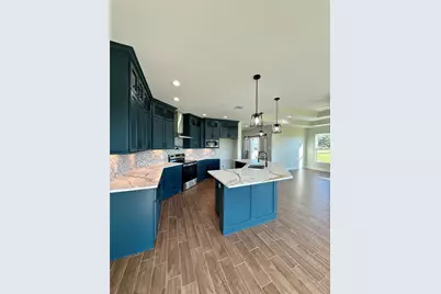 237 Crestview Drive, West Columbia, TX 77486 - Photo 10