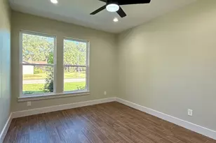 237 Crestview Dr, West Columbia, TX 77486 - Photo 22