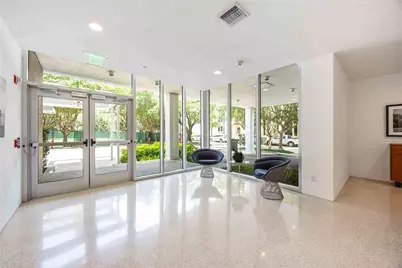 3600 Montrose Boulevard #304, Houston, TX 77006 - Photo 24