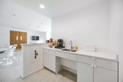 3600 Montrose Boulevard #304, Houston, TX 77006 - Photo 32