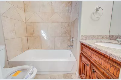 408 Eichwurzel Lane #A, Houston, TX 77009 - Photo 10