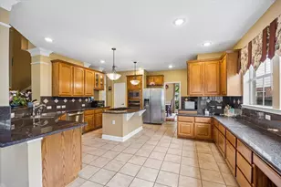 5410 Drakeview Ct, Sugar Land, TX 77479 - Photo 12