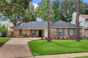 8318 Hot Springs Dr, Houston, TX 77095 - Photo 2