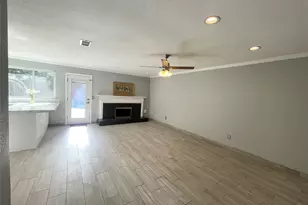 8318 Hot Springs Dr, Houston, TX 77095 - Photo 4
