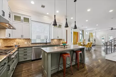1208 Welch Street, Houston, TX 77006 - Photo 2