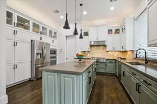 1208 Welch St, Houston, TX 77006 - Photo 8