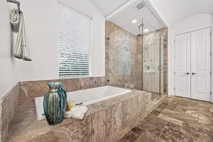 1208 Welch St, Houston, TX 77006 - Photo 18