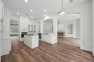 8685 Sunset Heights Ln, Conroe, TX 77302 - Photo 14