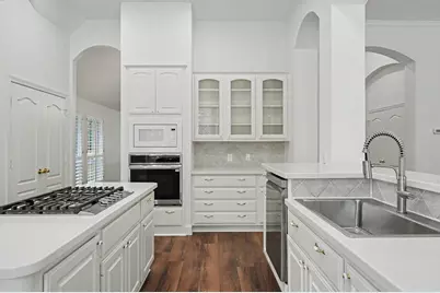 8685 Sunset Heights Lane, Conroe, TX 77302 - Photo 16