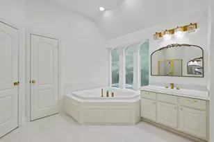 8685 Sunset Heights Ln, Conroe, TX 77302 - Photo 24