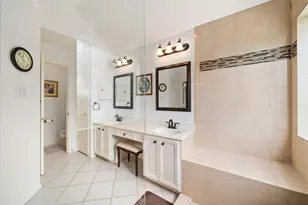 9715 Therrell Dr, Houston, TX 77064 - Photo 20